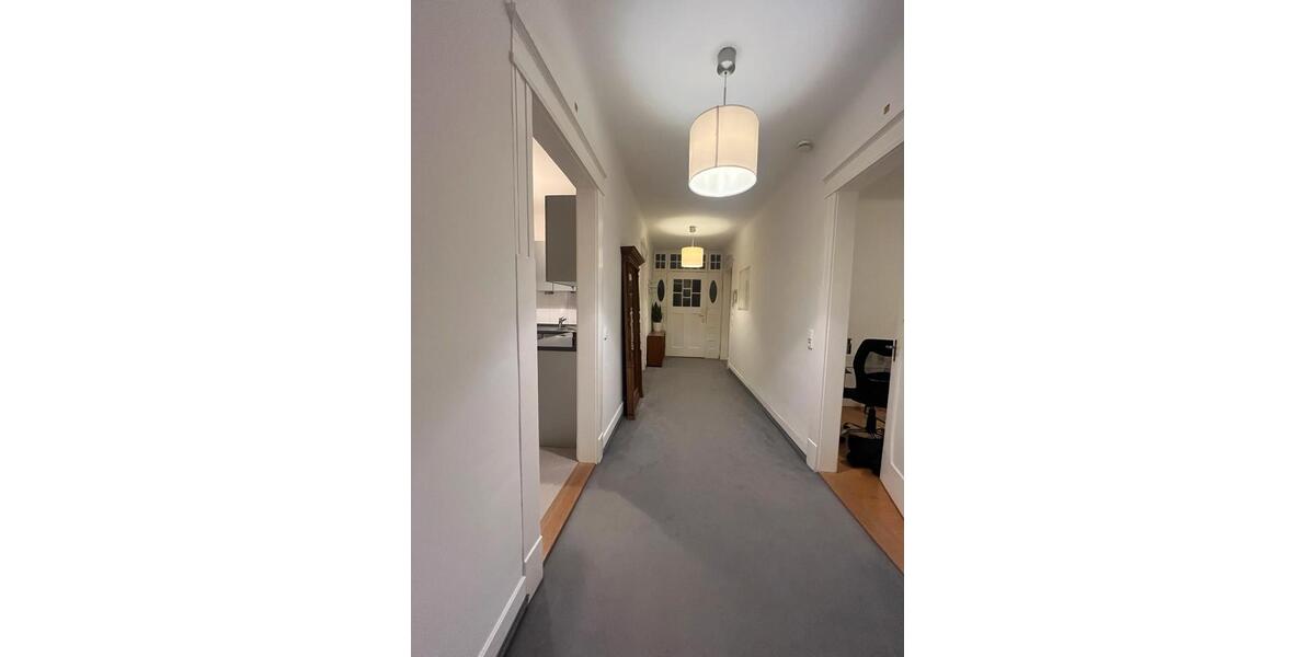 Dachgeschoßwohnung Ulm - 13 Zimmer, 112 m&sup2;, 645&euro; | Angebot:25716802