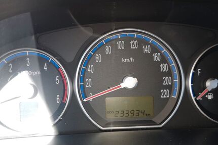 Hyundai SANTA FE 233.934 km 2.150 &euro; Geislingen 73312