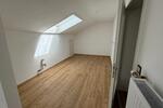 Dachgeschoßwohnung Günzburg - 4 Zimmer, 120 m&sup2;, 980&euro; | Angebot:26368905