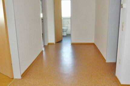 Wohnung Bernstadt - 3 Zimmer, 100 m&sup2;, 700&euro; | Angebot:26798811