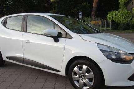 Renault Clio 169.000 km 3.450 &euro; Kuchen 73329