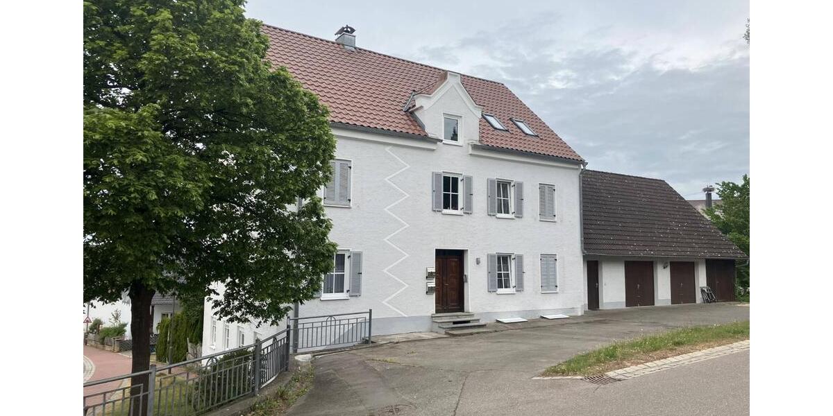 Dachgeschoßwohnung Ichenhausen - 2 Zimmer, 82 m&sup2;, 904&euro; | Angebot:26456204