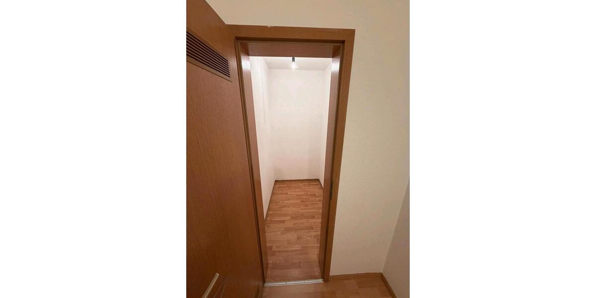 Etagenwohnung Laupheim - 2 Zimmer, 57 m&sup2;, 1.100&euro; | Angebot:25174547