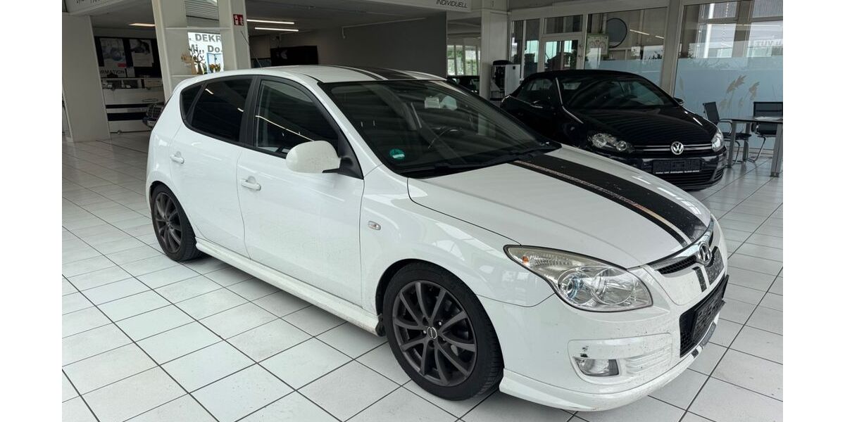 Hyundai i30 246.000 km 2.990 &euro; Berghülen 89180