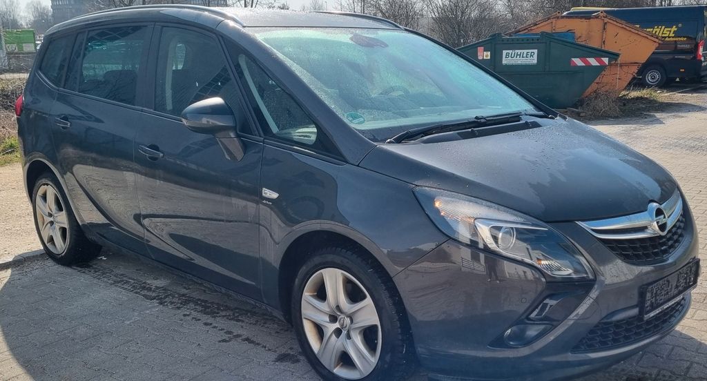 Opel Zafira Tourer 136.000 km 8.650 &euro; Ulm 89077