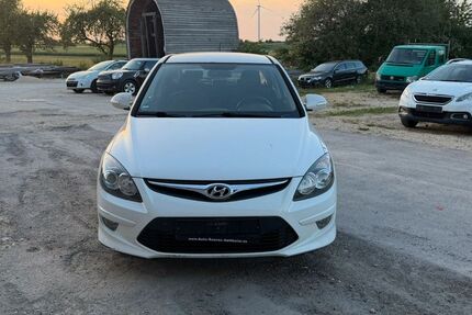 Hyundai i30 151.000 km 1.790 &euro; Gussenstadt 89547