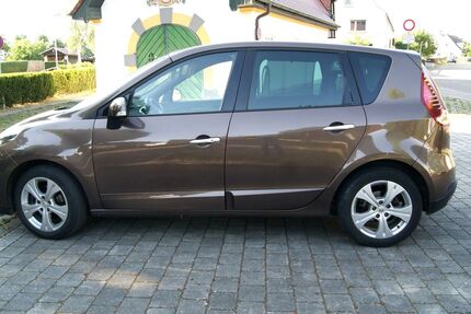 Renault Scenic 112.000 km 4.750 &euro; Buch 89290