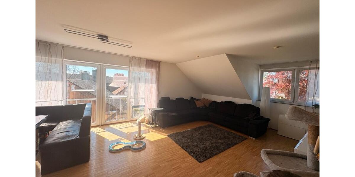 Dachgeschoßwohnung Leipheim - 3 Zimmer, 90 m&sup2;, 1.000&euro; | Angebot:26322579
