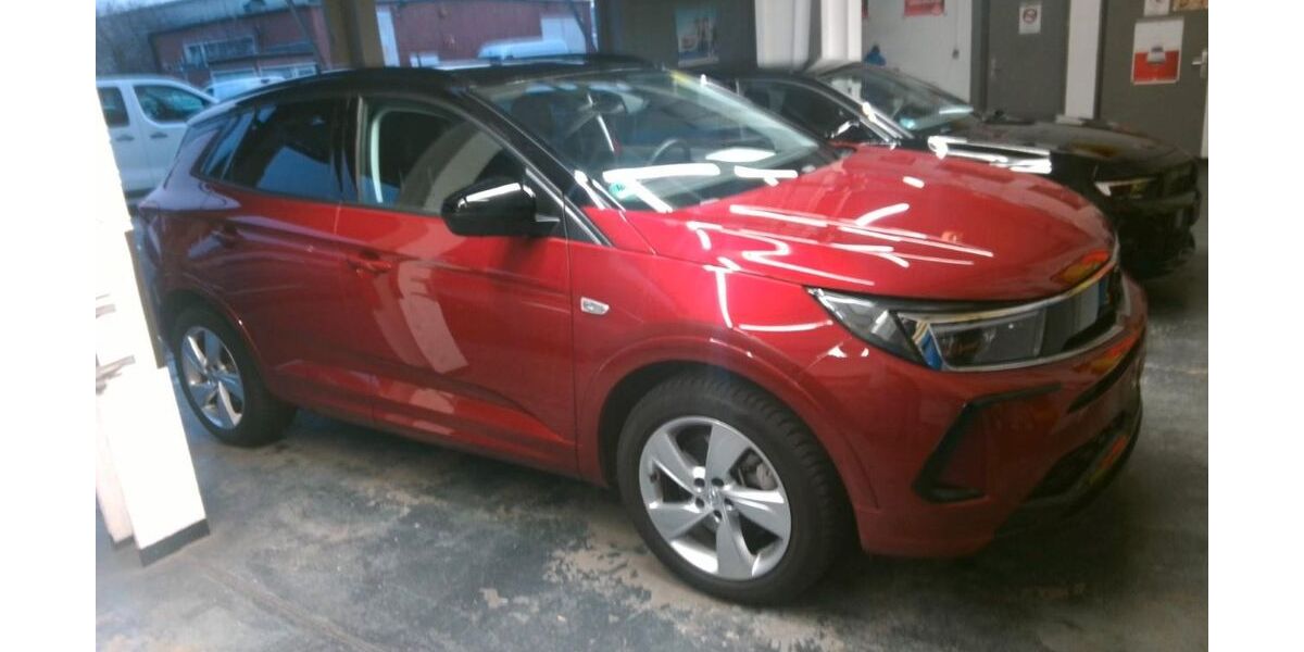 Opel Grandland (X) 31.800 km 27.990 € Ulm 89073