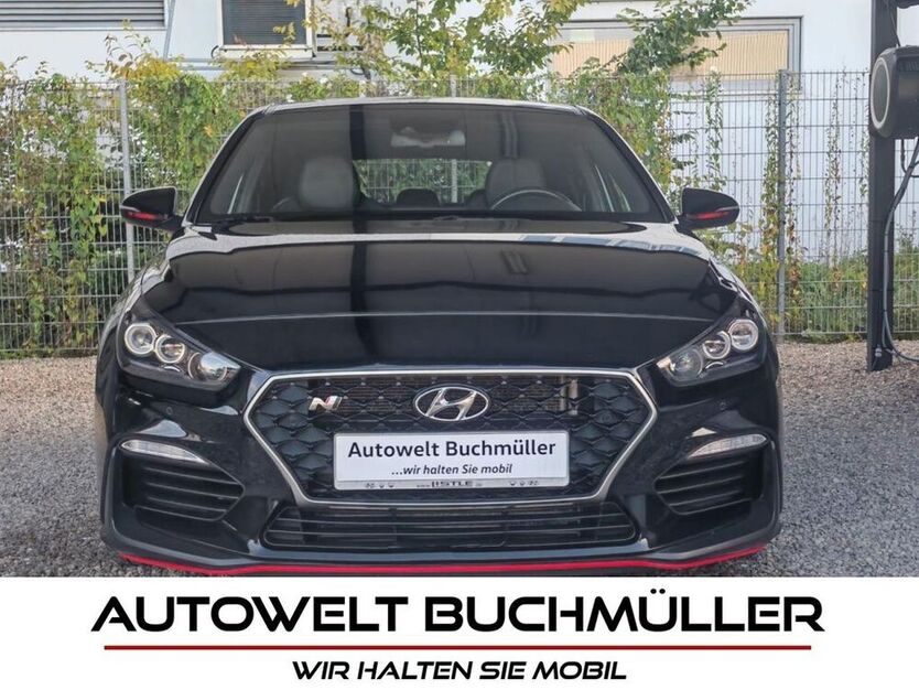 i30