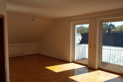 Wohnung Günzburg - 3 Zimmer, 89 m&sup2;, 960&euro; | Angebot:26411253