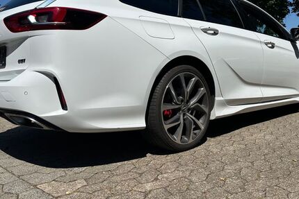 Opel Insignia 195.000 km 14.400 € Weissenhorn 89264