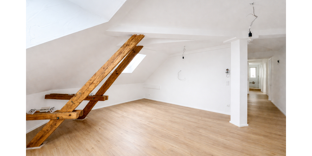 STUDENTEN-Wohngemeinschaft - 1 Zimmer in der Frauenstraße Ulm-Mitte - Frauenstraße Parkseite- - Dachgeschoßwohnung Ulm Oststadt | Angebot:26233432