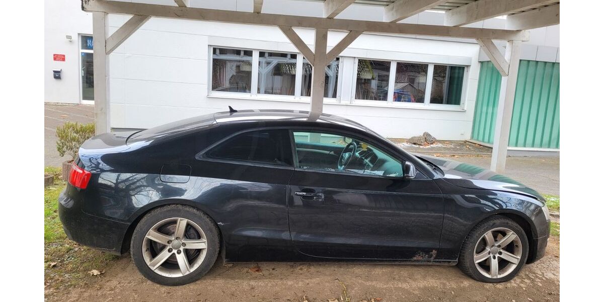 Audi A5 290.000 km 3.300 &euro; Illertissen 89257