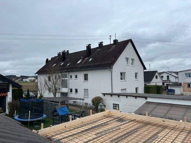 Etagenwohnung Vöhringen - 3 Zimmer, 102 m&sup2;, 1.200&euro; | Angebot:25675450