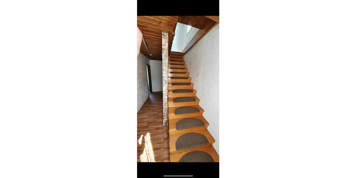 Etagenwohnung Ichenhausen - 3 Zimmer, 80 m&sup2;, 850&euro; | Angebot:26579855