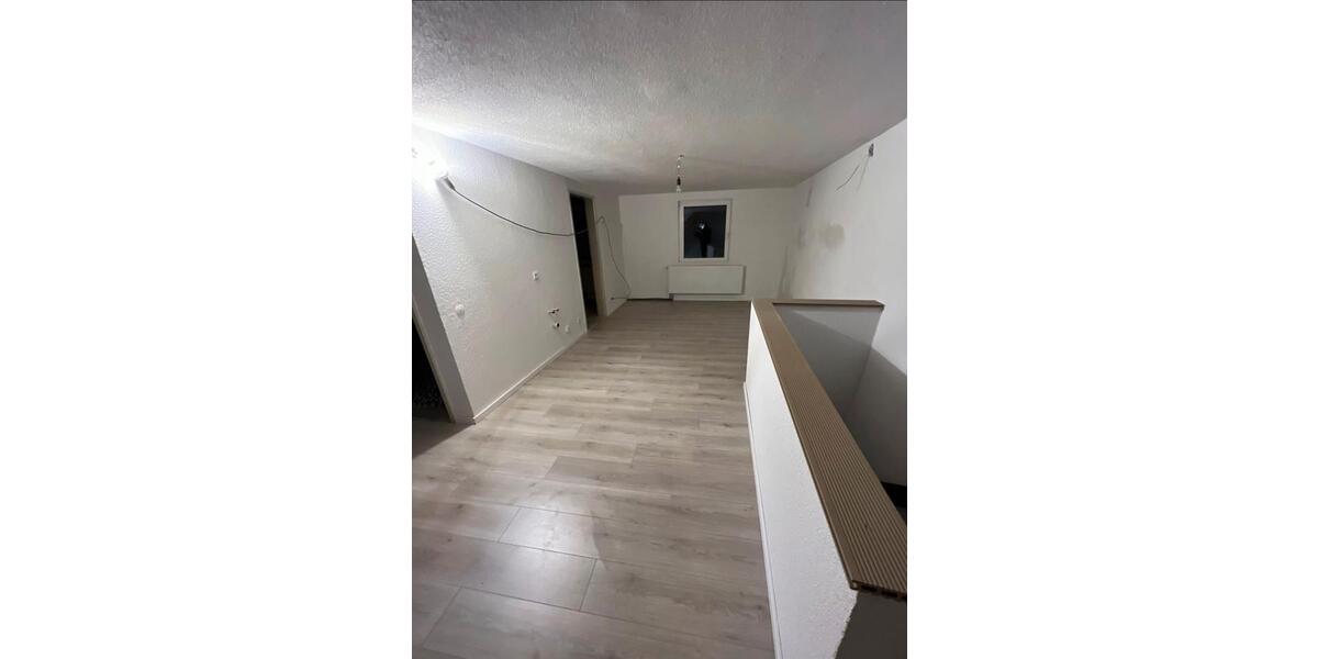 Mehrfamilienhaus, Wohnhaus Schelklingen - 6 Zimmer, 148 m&sup2;, 210.000&euro; | Angebot:27121573