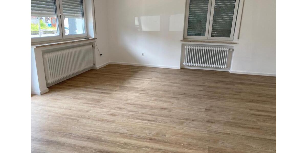 Erdgeschoßwohnung Ichenhausen - 3 Zimmer, 89 m&sup2;, 1.100&euro; | Angebot:24756989