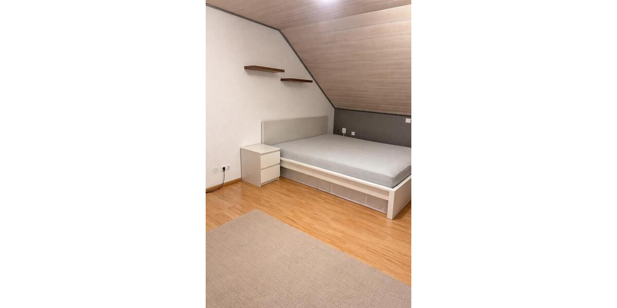 Etagenwohnung Burgrieden - 1 Zimmer, 200 m&sup2;, 500&euro; | Angebot:25366418