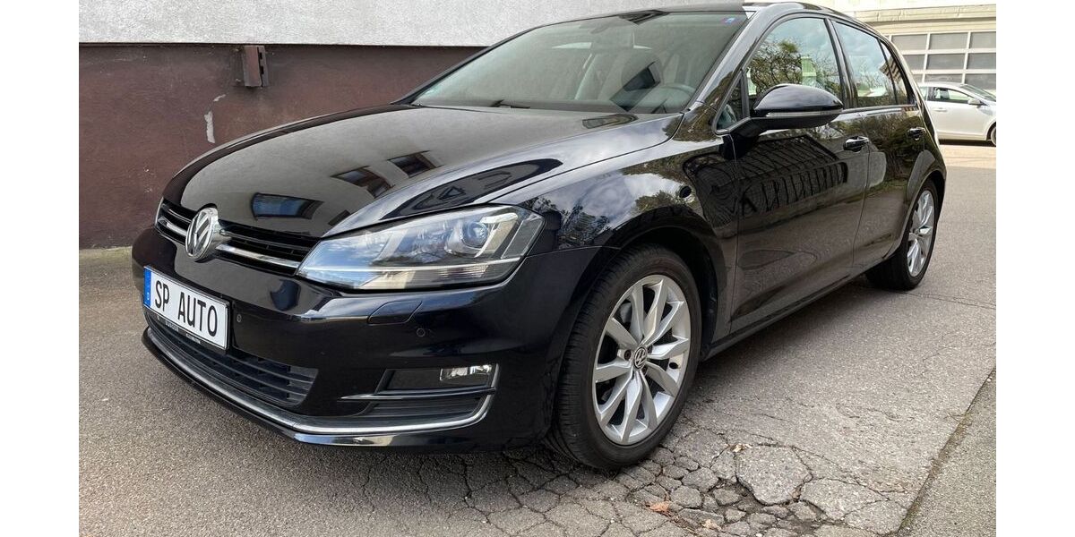 VW Golf 74.000 km 12.490 &euro; Neu-Ulm (Pfuhl) 89233
