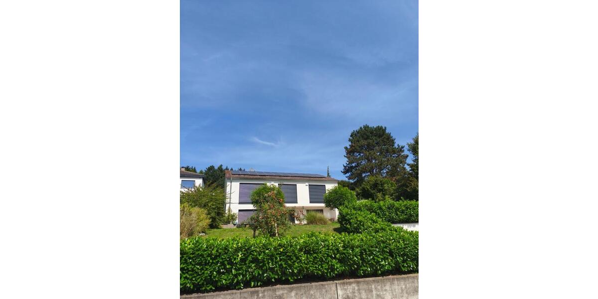 Exklusives, helles 2-Familienhaus in ruhiger Lage 6 zimmer