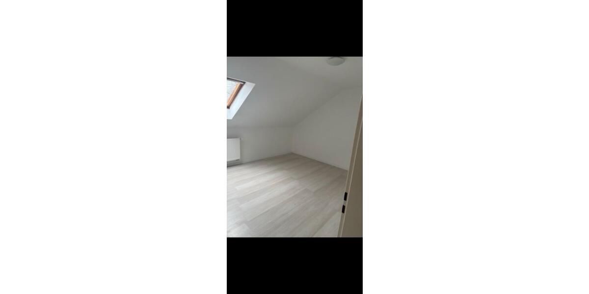 Dachgeschoßwohnung Ellzee - 3 Zimmer, 75 m&sup2;, 800&euro; | Angebot:25866727