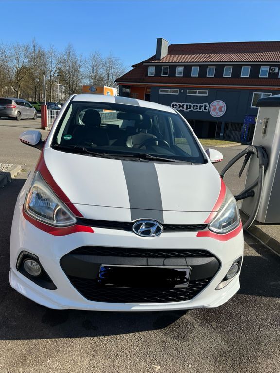 i10