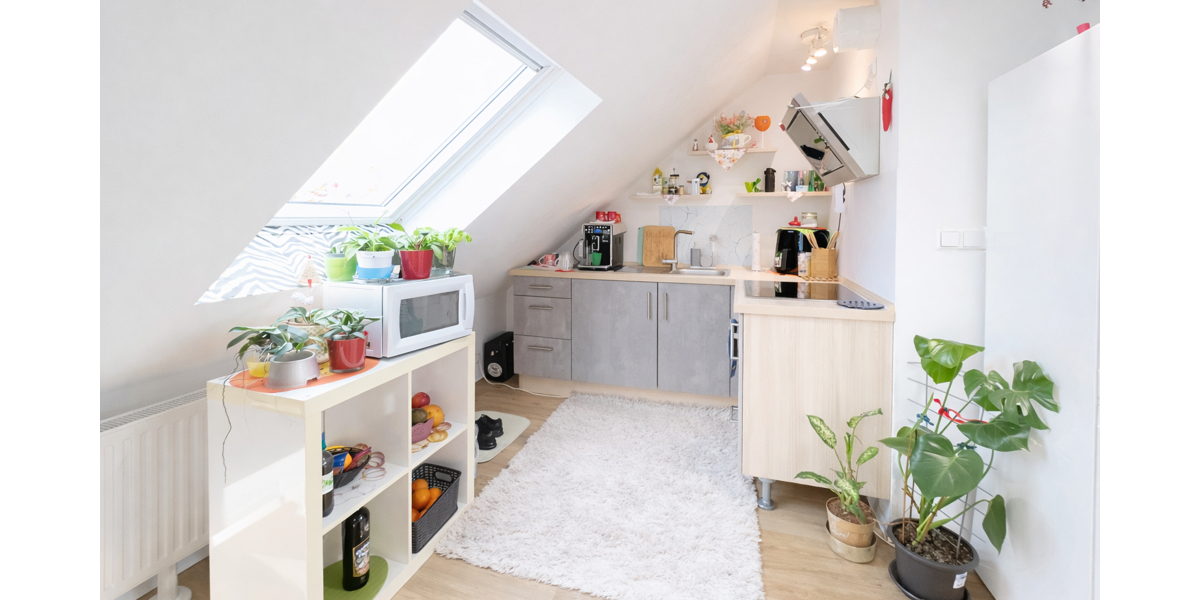 helle 1,5 Zimmer Dachgeschosswohnung für Kapitalanleger - Dachgeschoßwohnung Ulm / Gögglingen Gögglingen | Angebot:26745116