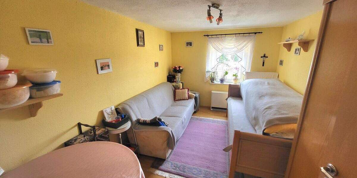Doppelhaushälfte Langenau Albeck - 8 Zimmer, 137 m&sup2;, 290.000&euro; | Angebot:25769744