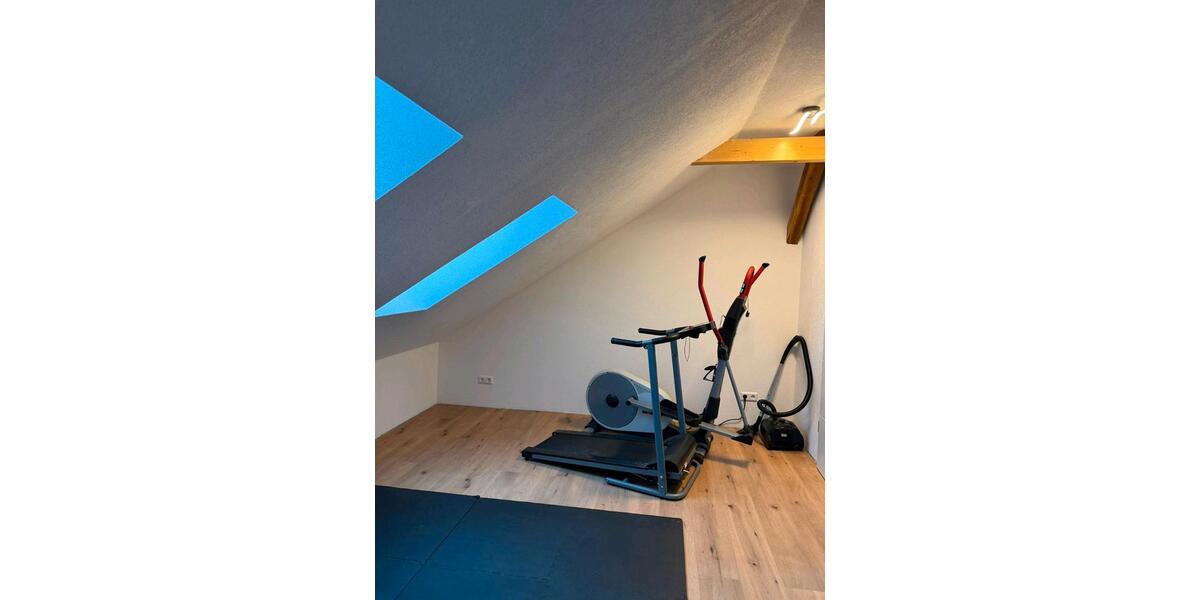 Etagenwohnung Holzheim - 3 Zimmer, 80 m&sup2;, 1.000&euro; | Angebot:24865811