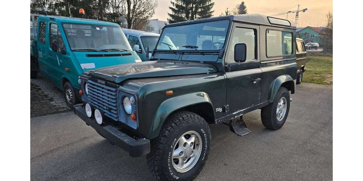 Land Rover Defender 315.000 km 12.999 &euro; Weißenhorn 89264
