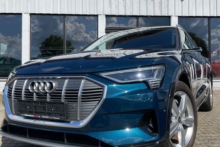 Audi e-tron 45.685 km 30.490 &euro; Neuburg a. d. Kammel 86476
