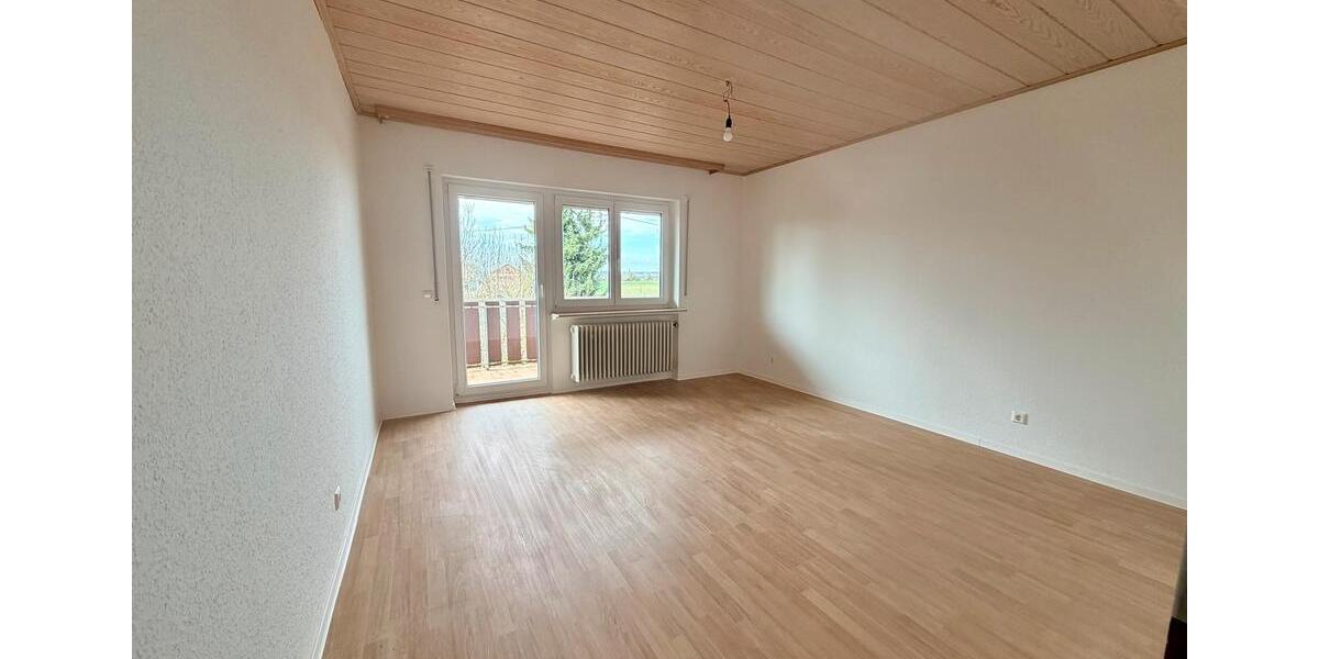 Etagenwohnung Neu-Ulm Burlafingen - 3 Zimmer, 105 m&sup2;, 1.135&euro; | Angebot:26596693
