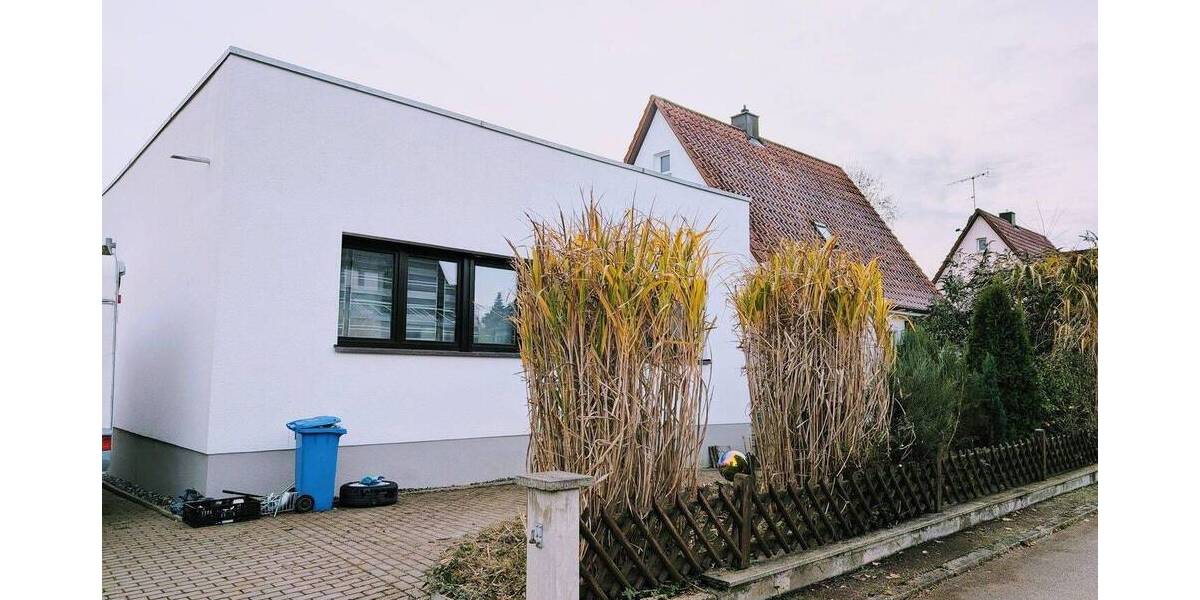 Wohnen & Arbeiten unter einem Dach I Top - Lage I sofort verfügbar I Ein- bzw. Zweifamilienhaus 7 zimmer