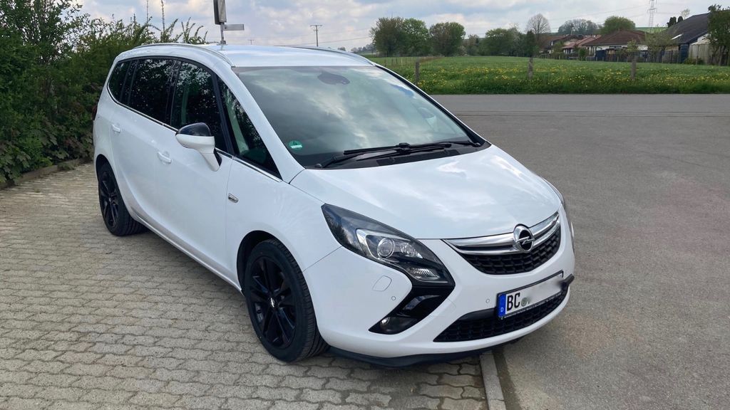Opel Zafira Tourer 191.000 km 7.400 &euro; Mietingen 88487