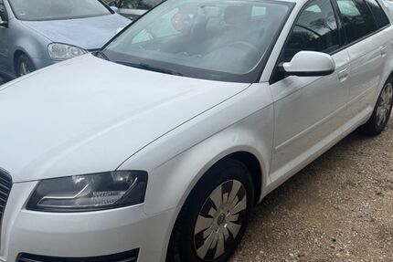 Audi A3 126.000 km 7.600 € Ulm-Donautal 89079
