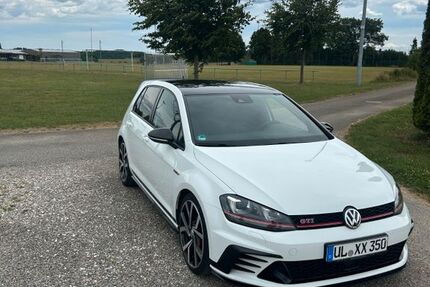 VW Golf 84.100 km 24.900 &euro; Staig 89195
