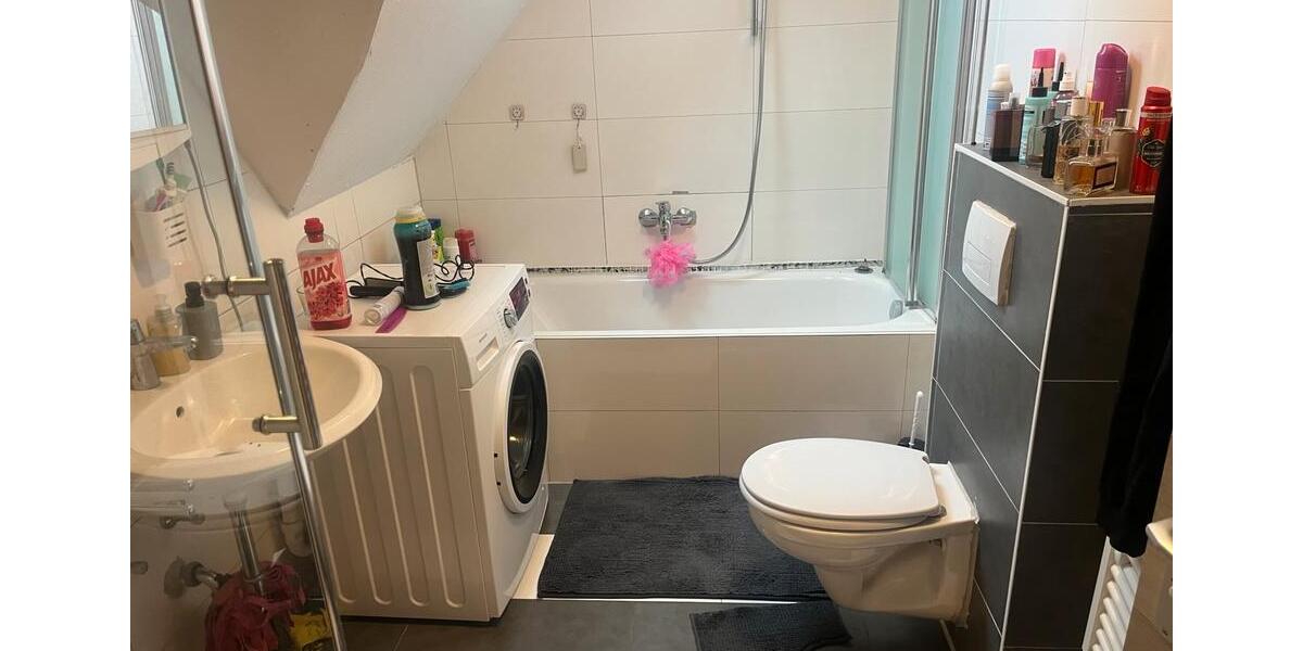 Dachgeschoßwohnung Neu-Ulm Burlafingen - 3.5 Zimmer, 80 m&sup2;, 1.100&euro; | Angebot:26245292