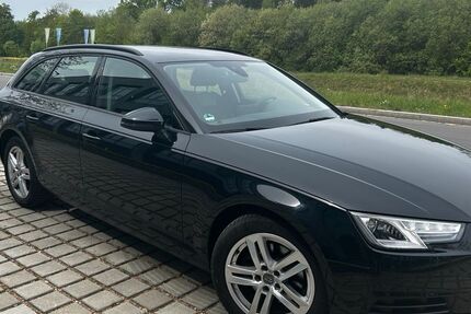 Audi A4 75.351 km 22.500 &euro; Ulm 89075