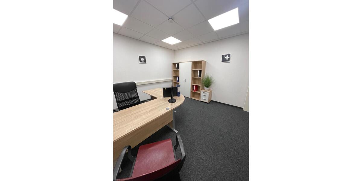 Studio-Büro 110 qm auf Wunsch möbeliert zimmer