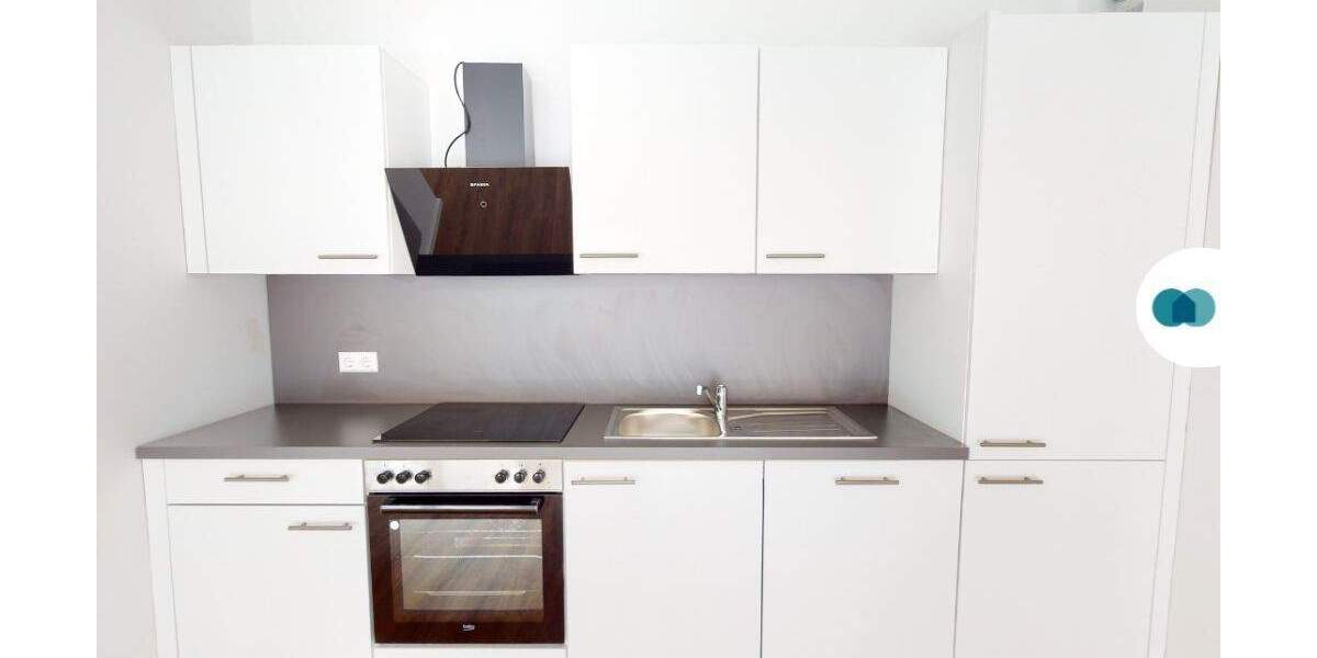 Exklusive 2-Zimmer-Wohnung mit Balkon und EBK im 