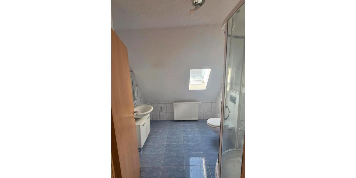 Einfamilienhaus Breitingen - 5 Zimmer, 90 m&sup2;, 165.000&euro; | Angebot:27050170