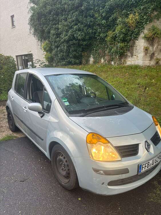 Renault Modus 173.000 km 2.500 € Ehingen 89584