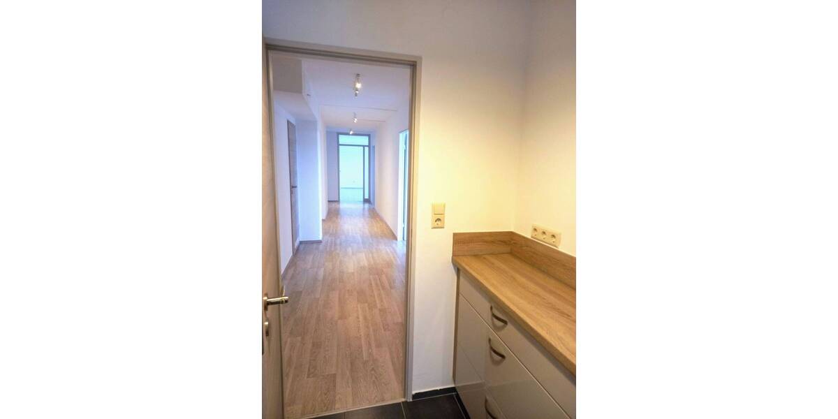 Etagenwohnung Neu-Ulm Stadtmitte - 4 Zimmer, 137 m&sup2;, 815.000&euro; | Angebot:26910516