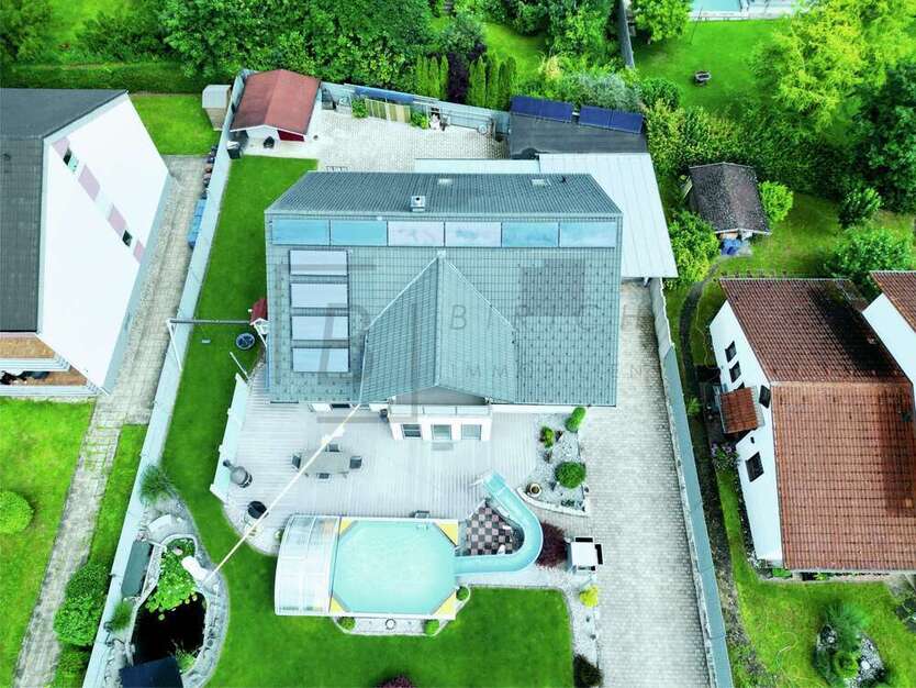 Haus zum Kaufen in Bernstadt 1.120.000 € 217.66 m²