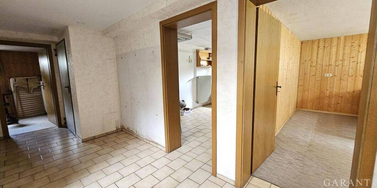 Einfamilienhaus Ichenhausen - 8 Zimmer, 200 m&sup2;, 530.000&euro; | Angebot:25707717