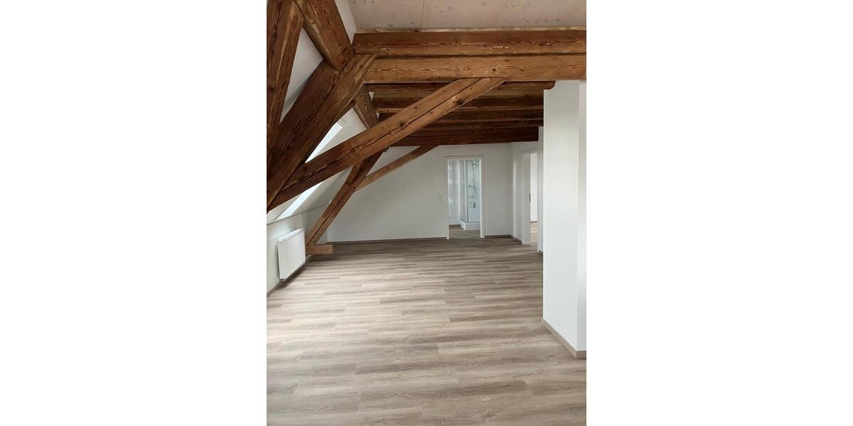 Dachgeschoßwohnung Ichenhausen - 2 Zimmer, 82 m&sup2;, 904&euro; | Angebot:26456204