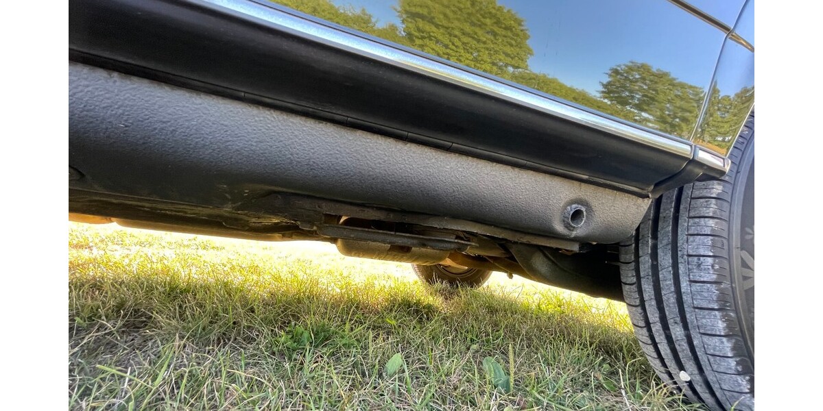 Mercedes-Benz E 230 205.850 km 9.600 &euro; Ulm 89073