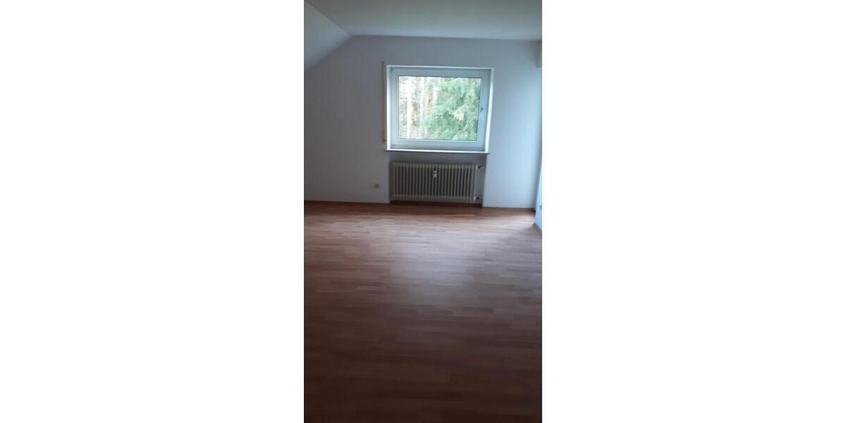 Dachgeschoßwohnung Kötz - 3 Zimmer, 110 m&sup2;, 1.000&euro; | Angebot:26355446