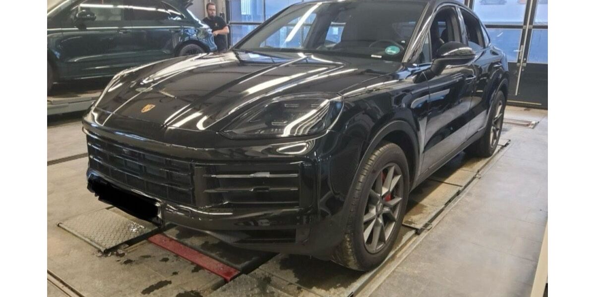 Porsche Cayenne 17.000 km 113.800 € Ulm 89075
